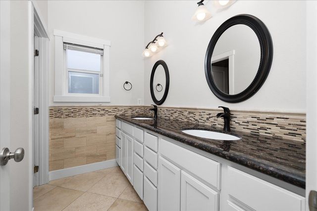 2306 W Rainier Ct, Spokane, WA 99208