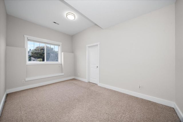 2306 W Rainier Ct, Spokane, WA 99208