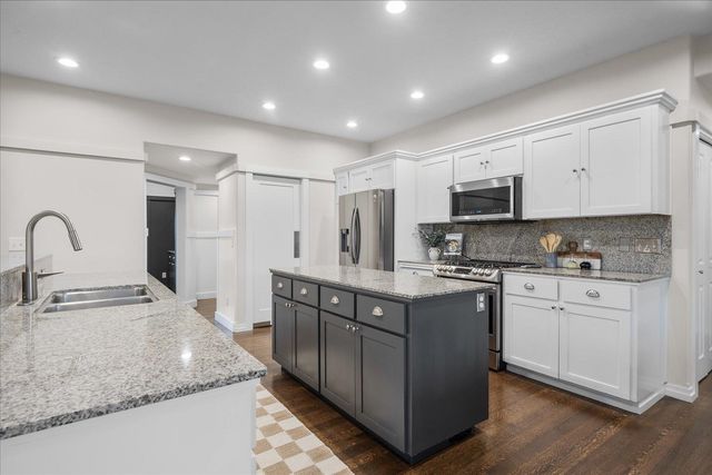 2306 W Rainier Ct, Spokane, WA 99208