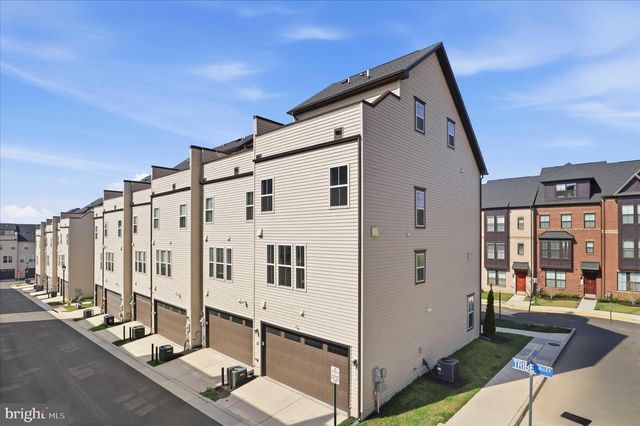 2861 HOKIE LN, Alexandria, VA 22306