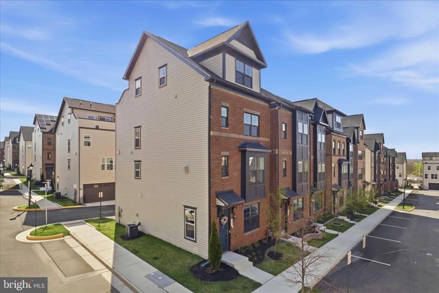 2861 HOKIE LN, Alexandria, VA 22306