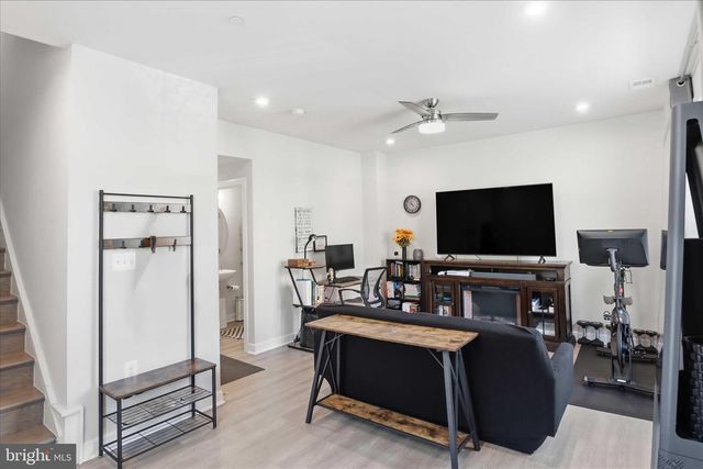 2861 HOKIE LN, Alexandria, VA 22306
