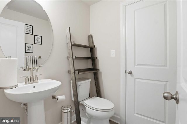 2861 HOKIE LN, Alexandria, VA 22306