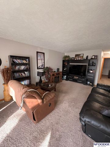 2140 SW 16Th Street, Lincoln, NE 68522
