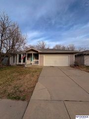 2140 SW 16Th Street, Lincoln, NE 68522