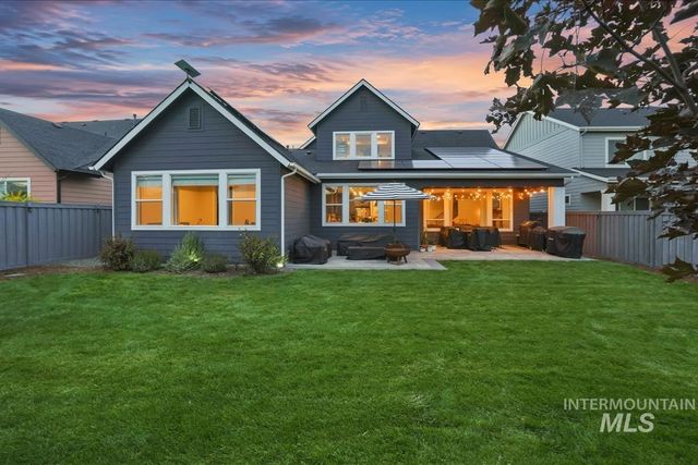10393 Millgrain St., Nampa, ID 83687