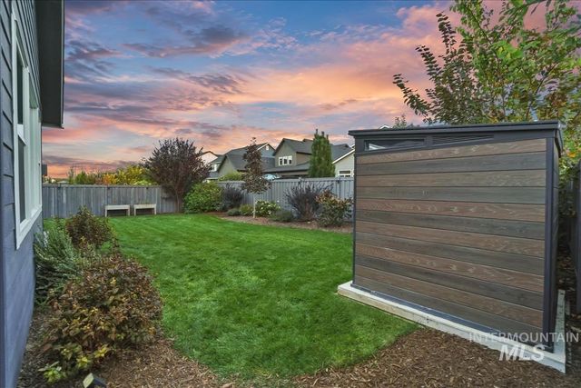 10393 Millgrain St., Nampa, ID 83687