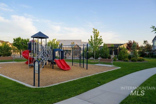 10393 Millgrain St., Nampa, ID 83687
