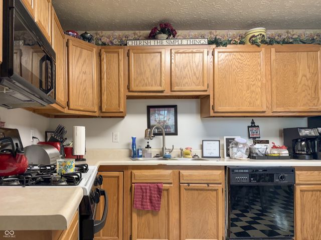 9832 5th Street, Taylorsville, IN 47280