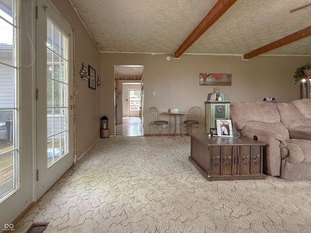 9832 5th Street, Taylorsville, IN 47280