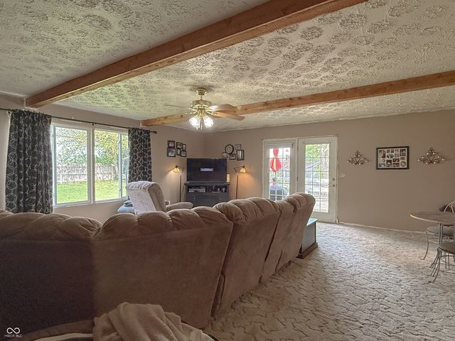 9832 5th Street, Taylorsville, IN 47280