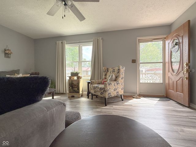 9832 5th Street, Taylorsville, IN 47280