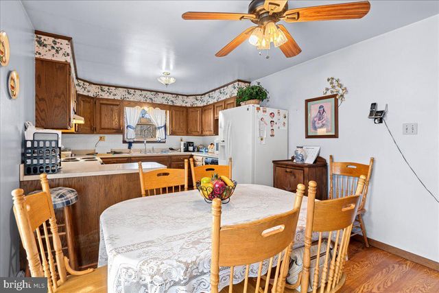 12530 SEAVOLT RD, Hancock, MD 21750