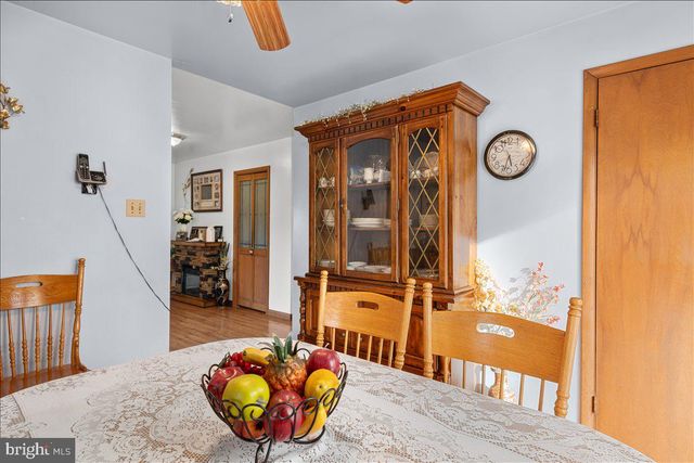 12530 SEAVOLT RD, Hancock, MD 21750