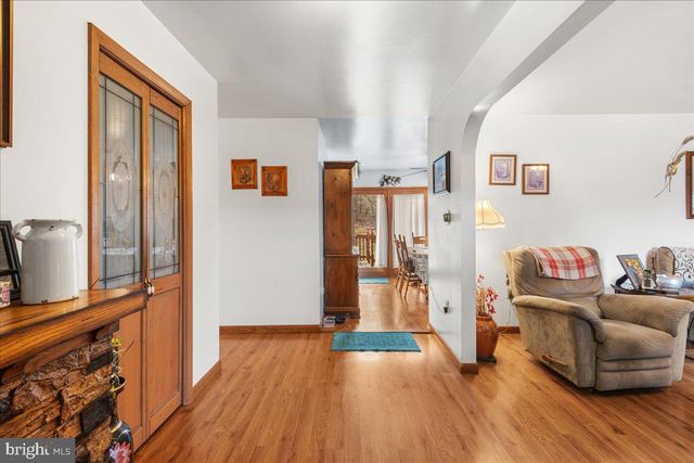 12530 SEAVOLT RD, Hancock, MD 21750