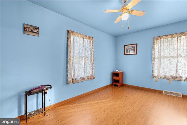 12530 SEAVOLT RD, Hancock, MD 21750