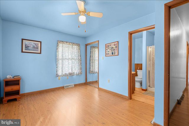 12530 SEAVOLT RD, Hancock, MD 21750