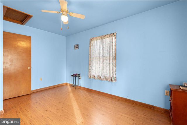 12530 SEAVOLT RD, Hancock, MD 21750