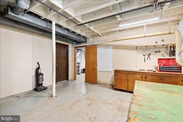 12530 SEAVOLT RD, Hancock, MD 21750
