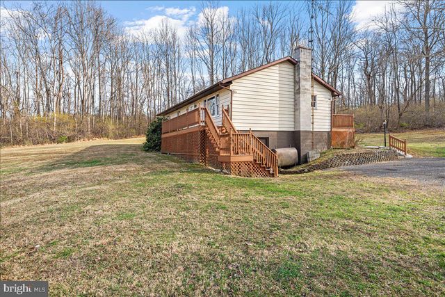 12530 SEAVOLT RD, Hancock, MD 21750