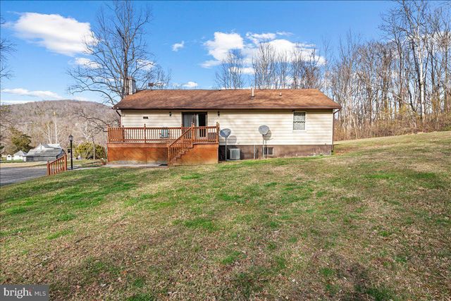 12530 SEAVOLT RD, Hancock, MD 21750