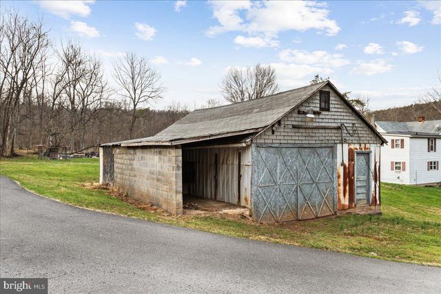 12530 SEAVOLT RD, Hancock, MD 21750