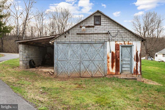 12530 SEAVOLT RD, Hancock, MD 21750