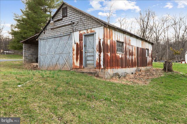 12530 SEAVOLT RD, Hancock, MD 21750