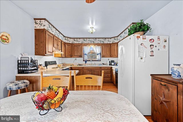 12530 SEAVOLT RD, Hancock, MD 21750