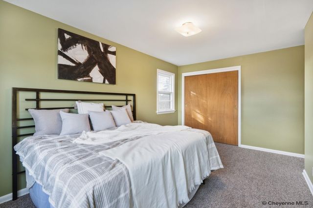 3520 ESSEX RD, Cheyenne, WY 82001