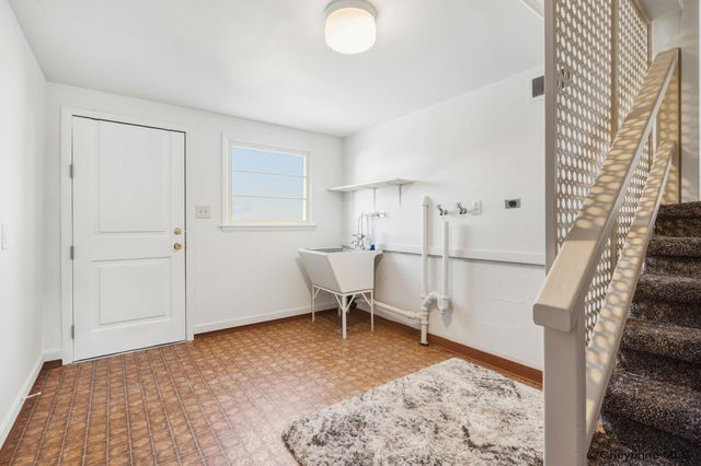 3520 ESSEX RD, Cheyenne, WY 82001