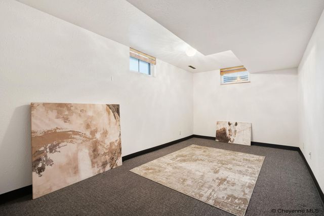 3520 ESSEX RD, Cheyenne, WY 82001