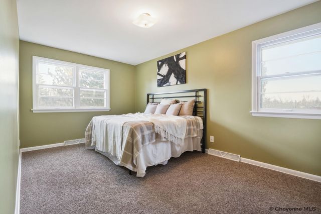 3520 ESSEX RD, Cheyenne, WY 82001