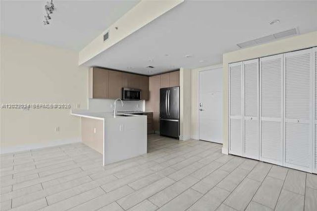 2000 Metropica Way 2202, Sunrise, FL 33323