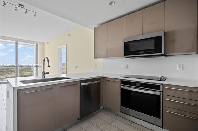2000 Metropica Way 2202, Sunrise, FL 33323