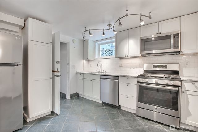 2250 NE 175th Street, Shoreline, WA 98155