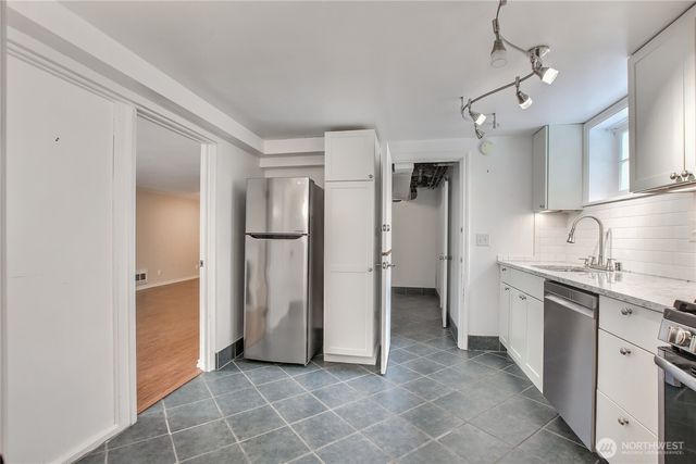 2250 NE 175th Street, Shoreline, WA 98155