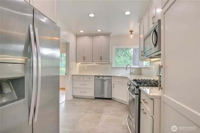 2250 NE 175th Street, Shoreline, WA 98155