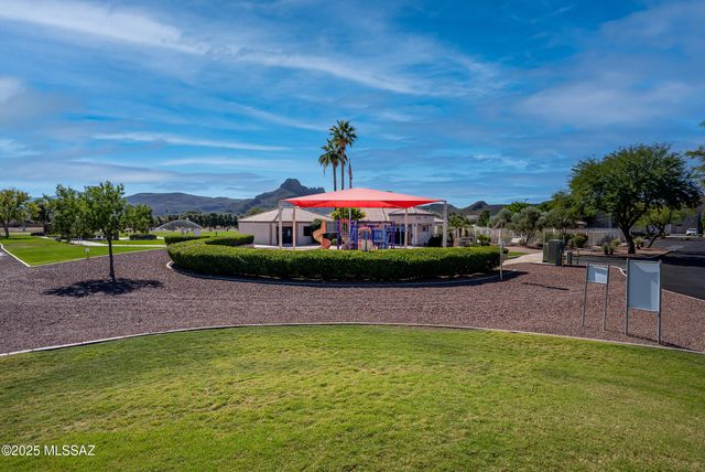 7620 W Running Bear Drive, Tucson, AZ 85743