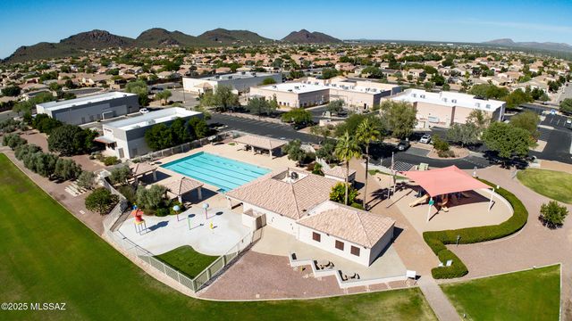 7620 W Running Bear Drive, Tucson, AZ 85743