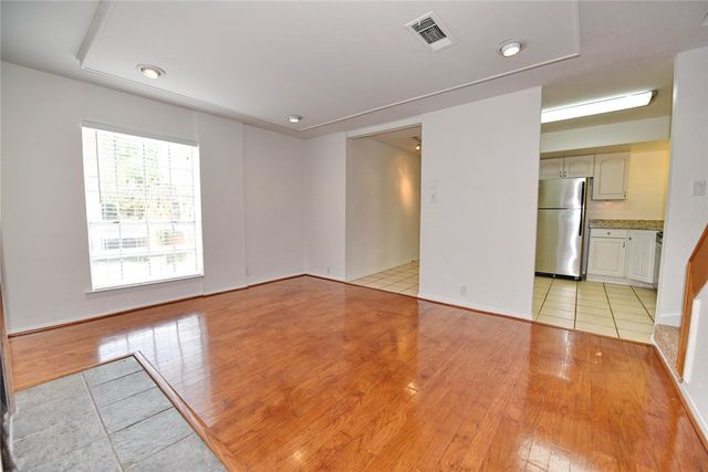 4033 Gilbert Avenue 205, Dallas, TX 75219