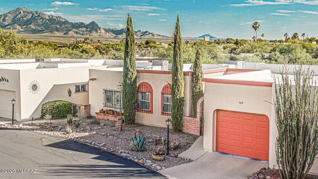 569 W Ocotillo Place, Green Valley, AZ 85614