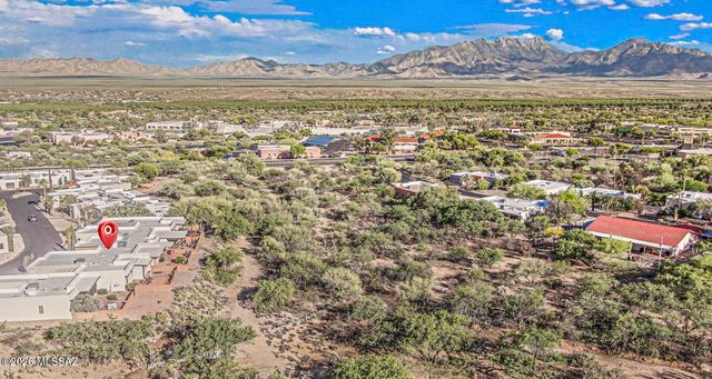569 W Ocotillo Place, Green Valley, AZ 85614