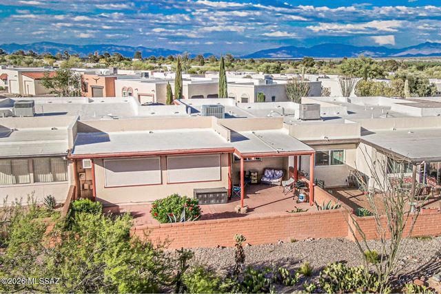 569 W Ocotillo Place, Green Valley, AZ 85614