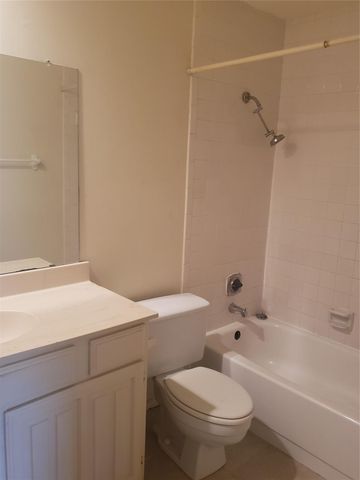 16120 Stuebner Airline Road 603, Spring, TX 77379