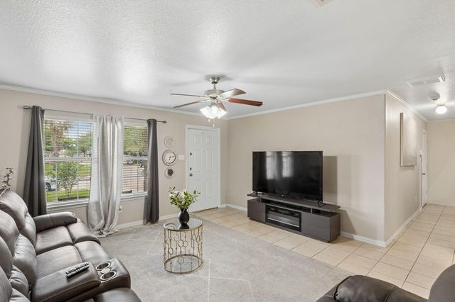 7118 Rising Brook Drive, Cypress, TX 77433