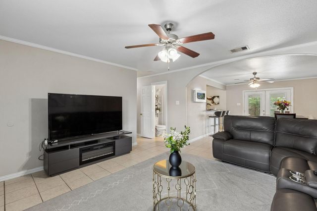 7118 Rising Brook Drive, Cypress, TX 77433