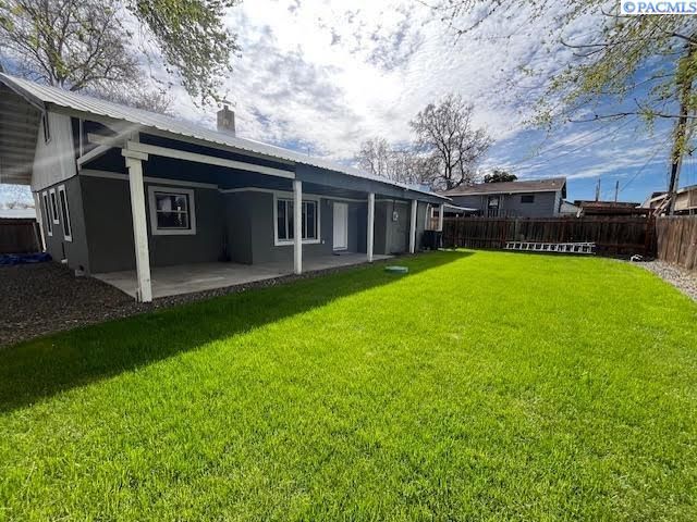 1414 S Fir St., Kennewick, WA 99337