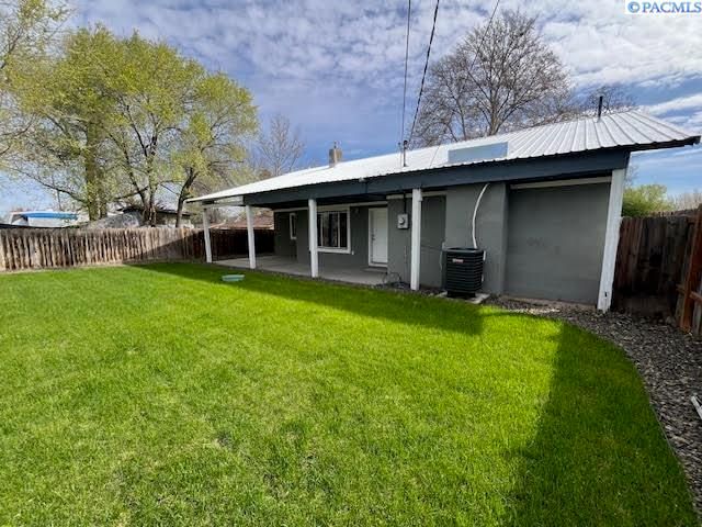 1414 S Fir St., Kennewick, WA 99337