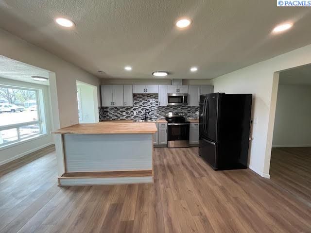 1414 S Fir St., Kennewick, WA 99337